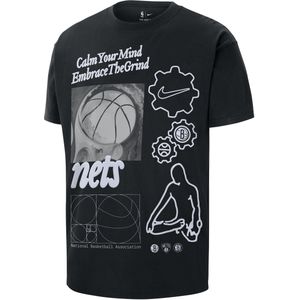 Brooklyn Nets Courtside Max90 Nike NBA T-shirt voor heren - Zwart