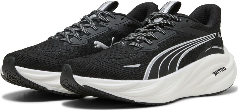 PUMA - Magnify NITRO 3 - Hardloopschoenen - Zwart