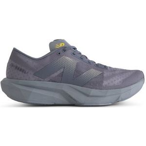 New Balance Unisex FuelCell Rebel v4 in Grijs, Mesh, Maat 43