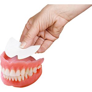 Dames Kunstgebitplakstrip in Plakkers voor het ondergebit