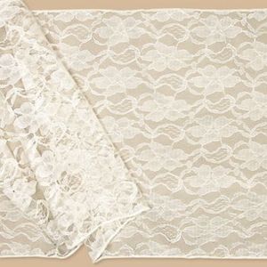 Kant breed CREME Tafelloper 35 cm breed *275cm lang. Kant tafelloper