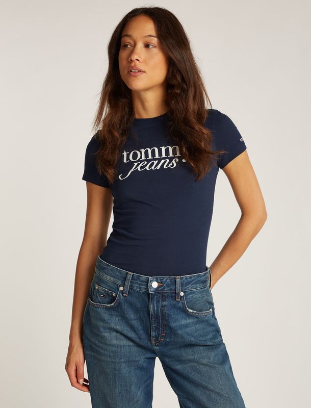 Tommy Jeans Curve Rundhalsshirt "Shirt TJW SLIM ESSENTIAL", in Großen Größen, Logo-Print auf Brusthöhe, mit Logostickerei