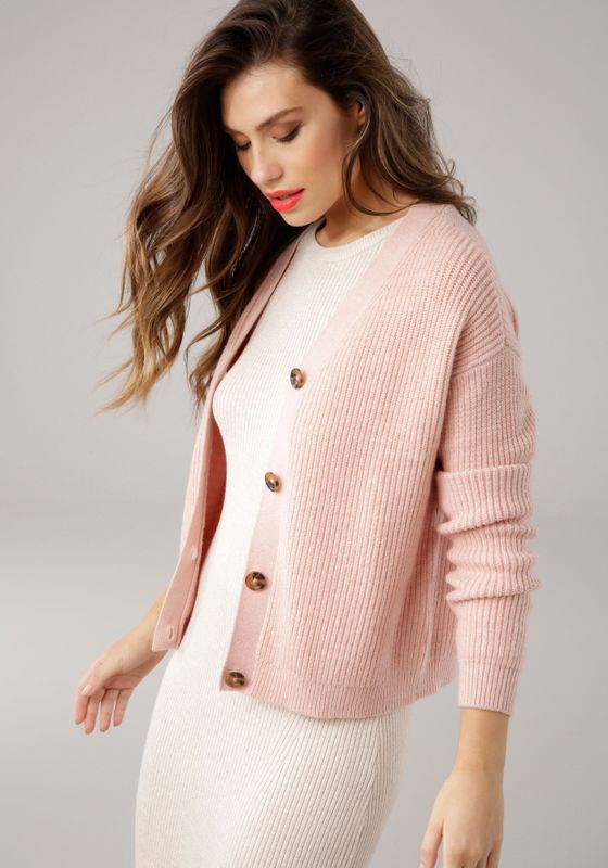 Laura Scott Strickjacke, in modischer Kurzform