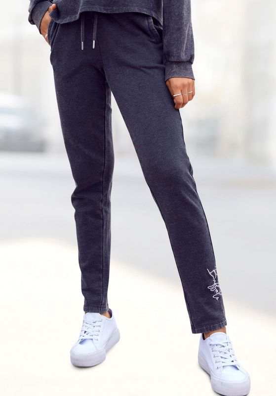 Buffalo Sweathose, mit Logostickerei, Loungeanzug