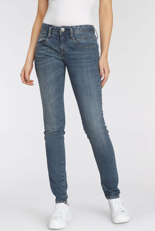 Herrlicher Slim-fit-Jeans "GINA RECYCLED DENIM", mit seitlichem Keileinsatz