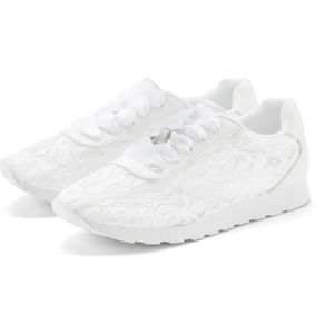LASCANA Sneaker "Freizeitschuh, Schnürschuh,", mit modischer Spitze VEGAN