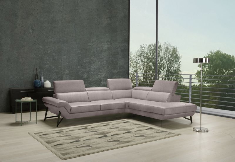 Egoitaliano Ecksofa "Narcisa, Design und Sitzkomfort der Extraklasse,", mit verstellbaren Kopfstützen für noch mehr Komfort, L-Form