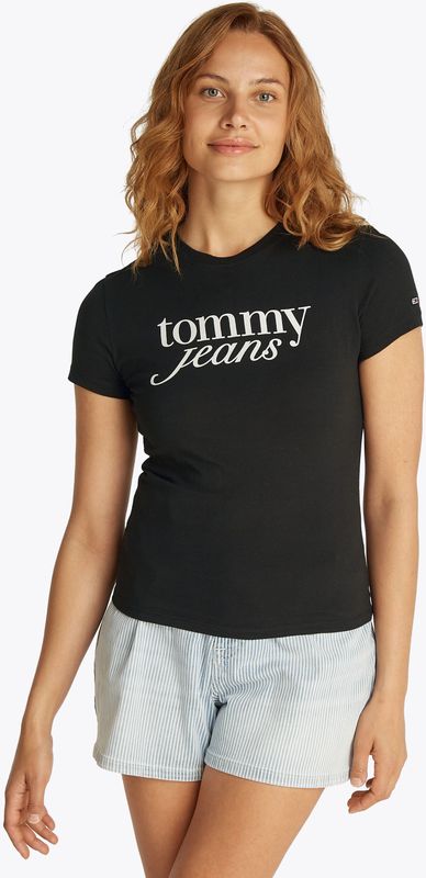 Tommy Jeans Curve Rundhalsshirt "Shirt TJW SLIM ESSENTIAL", in Großen Größen, Logo-Print auf Brusthöhe, mit Logostickerei