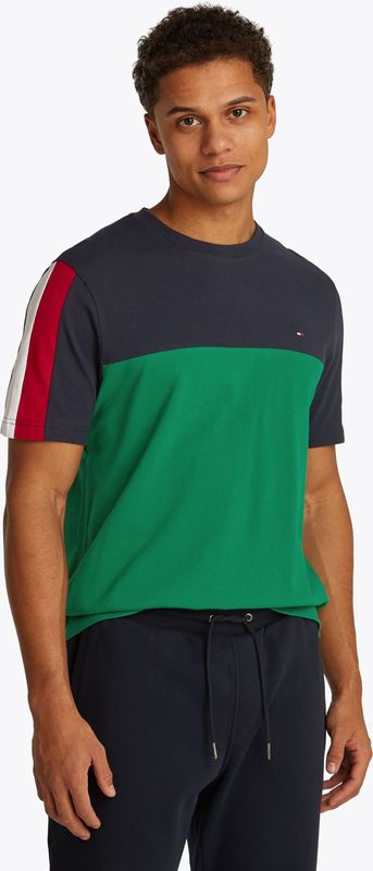 Tommy Hilfiger T-Shirt "GLOBAL STRIPE COLOURBLOCK TEE", im modischen Colorblocking