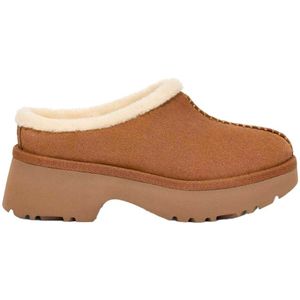 Ugg - Dameslaarzen - W New Heights Cozy Clog Chestnut voor Dames van Wol - Maat 8 US - Bruin