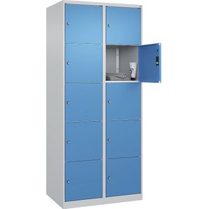 C+P Vijfvoudige locker Classic PLUS, 2 compartimenten, lichtgrijs / lichtblauw, b = 800 mm, 10 vakken, met voetdoppen