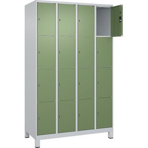 C+P Lockerkast Classic PLUS, lichtgrijs / resedagroen, b = 1200 mm, 16 vakken, met voeten