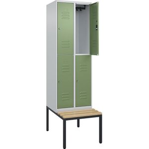 C+P Kledingkast Classic PLUS met twee verdiepingen en zitbank, 2 compartimenten, lichtgrijs / resedagroen, b = 600 mm, cilinderslot, ondergebouwd, beuken-hardhout