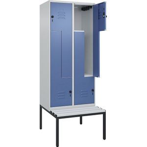 C+P Z-kledingkast Classic PLUS met zitbank, 2 compartimenten, lichtgrijs / verblauw, b = 800 mm, veiligheidsdraaigrendel, ondergebouwd, kunststof