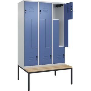 C+P Z-kledingkast Classic PLUS met zitbank, 3 compartimenten, lichtgrijs / verblauw, b = 1200 mm, veiligheidsdraaigrendel, ondergebouwd, beuken-hardhout