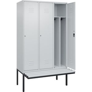 C+P Multifunctionele lockerkast Classic PLUS met zitbank, smal, 3 compartimenten, scheidingswand ingekort, lichtgrijs, b = 1200 mm, cilinderslot, vrijdragend, kunststof