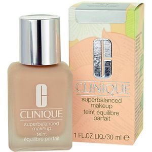 Clinique Superbalanced™ Makeup Zijdezachte Make-up Tint 11 Sunny 30 ml