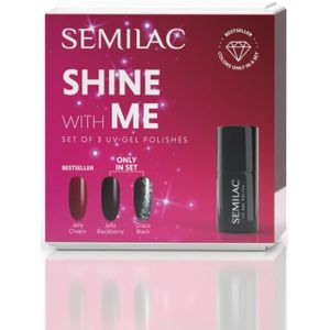 Semilac Set Shine With Me nagellak set met gebruik van een uv-/ledlamp