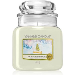 Yankee Candle Snow Globe Wonderland geurkaars 411 gr