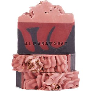 Almara Soap Designer Cherry Nougat Handgemaakte Zeep 100 g