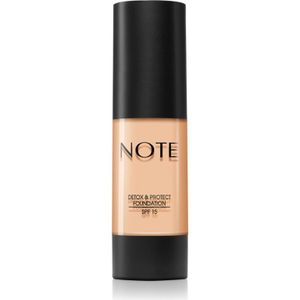 Note Cosmetique Detox & Protect vloeibare foundation met matte finish SPF 15 Tint 01 Beige 30 ml