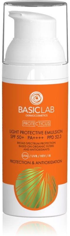 BasicLab Dermocosmetics Protecticus Lichte Emulsie met Beschermende Werking tegen Invloeden van Buitenaf SPF 50+ 50 ml