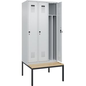 Multifunctionele lockerkast Evolo PLUS met zitbank, smal, 3 compartimenten, scheidingswand ingekort, lichtgrijs / lichtgrijs, b = 900 mm, veiligheidsdraaigrendel, met ondergebouwde zitbank, beukenhout