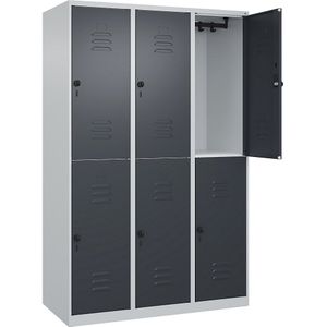 C+P Kledingkast Classic PLUS met twee verdiepingen, 3 compartimenten, lichtgrijs / grijs, h x b = 1850 x 1200 mm, met voetdoppen, draaigrendel