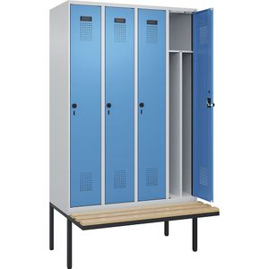 Multifunctionele lockerkast Evolo PLUS met zitbank, smal, 4 compartimenten, scheidingswand ingekort, lichtgrijs / lichtblauw, b = 1200 mm, veiligheidsdraaigrendel, met uitstekende zitbank, beukenhout