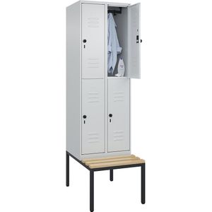 C+P Kledingkast Classic PLUS met twee verdiepingen en zitbank, 2 compartimenten, lichtgrijs, b = 600 mm, veiligheidsdraaigrendel, ondergebouwd, beuken-hardhout