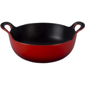 Le Creuset - Wokpan - Kersenrood - Geëmailleerd Gietijzer - Voor Alle Warmtebronnen
