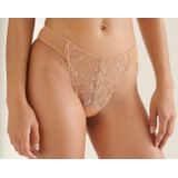 Na-KD Kanten String - Mid Rise classic lace thong - Skin - Kleine maten