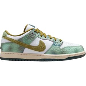 Nike Nike SB x Alexis Sablone Dunk Low 'Chameleon'