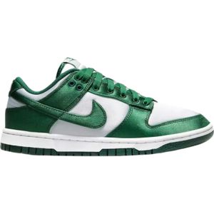 Nike Dunk Low WMNS 'Satin Green' / DX5931-100 - SneakerMood