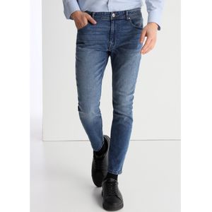 Lois Jeansvoor mannen. 101943628 Lichtblauwe jeans met gemiddelde wassing (28), Casual, Katoen, Denim