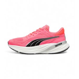 Pumavoor vrouwen. 31048201 Schoenen Magnify Nitro 2 Fade roze (39), Plat, Veters, Sportief, Running, Meerdere sporten