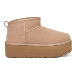 UGGvoor vrouwen. 1135092 Classic Ultra Mini Platform Leren Enkellaarsjes beige (36), Leer, 3 tot 5 cm, Geen, Casual, Homewear