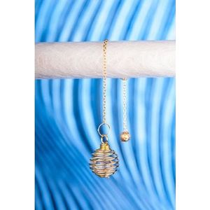 Spiraalpendel met bergkristal verguld
