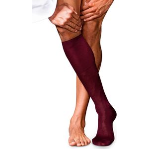FALKE No. 9 Pure Fil d Ecosse heren kniekousen, rood (barolo)