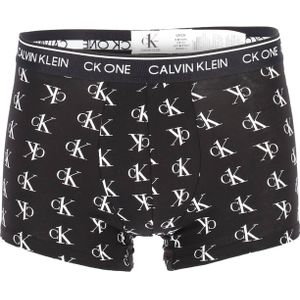 Calvin Klein CK ONE Cotton trunk (1-pack), heren boxer normale lengte, zwart met logo print -  Maat: S