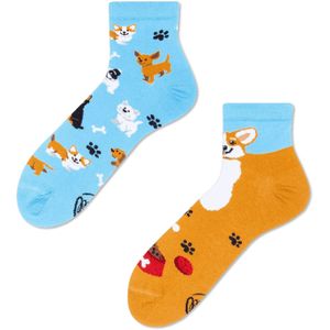 Many Mornings unisex hoge enkelsokken, Playful Dog Quarter