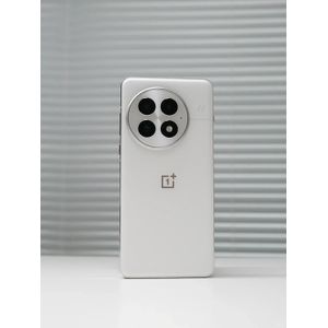 Chinese versie OnePlus 13 5G Snapdragon 8 Elite 2K-scherm 6,82 '' 120 Hz LTPO 6000 mAh batterij 100 W SUPERVOOC 50 MP Nieuw 2025