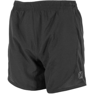 Stanno functionals aero short in de kleur zwart.