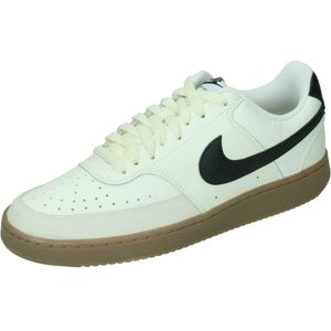 Nike court vision low in de kleur ecru.