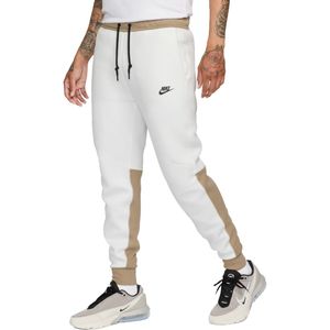Nike tech fleece joggingbroek in de kleur wit.