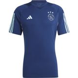 Ajax technische staf shirt 23/24 in de kleur marine.