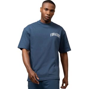 Equalitã© oliver oversized t-shirt in de kleur marine.
