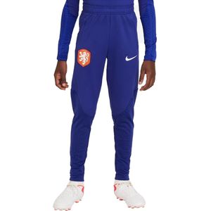 Nederlands elftal dri-fit strike trainingsbroek 2022 in de kleur blauw.