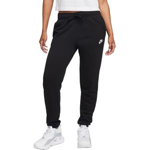 Nike sportswear club fleece joggingbroek in de kleur zwart.