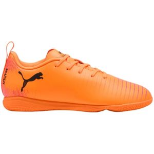 Puma future 8 play ic in de kleur oranje.